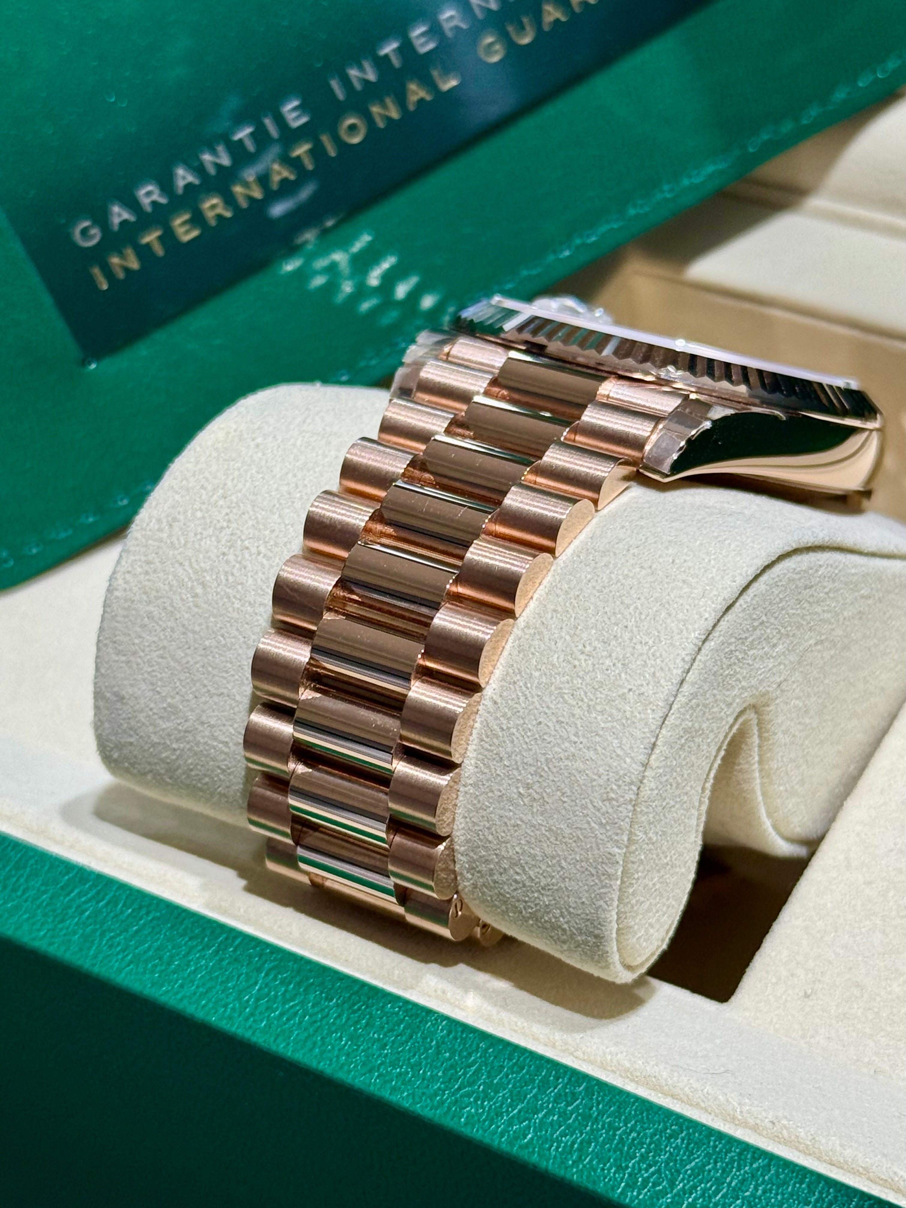 Rolex Day-Date 40 228235 "Eisenkiesel" (2024)