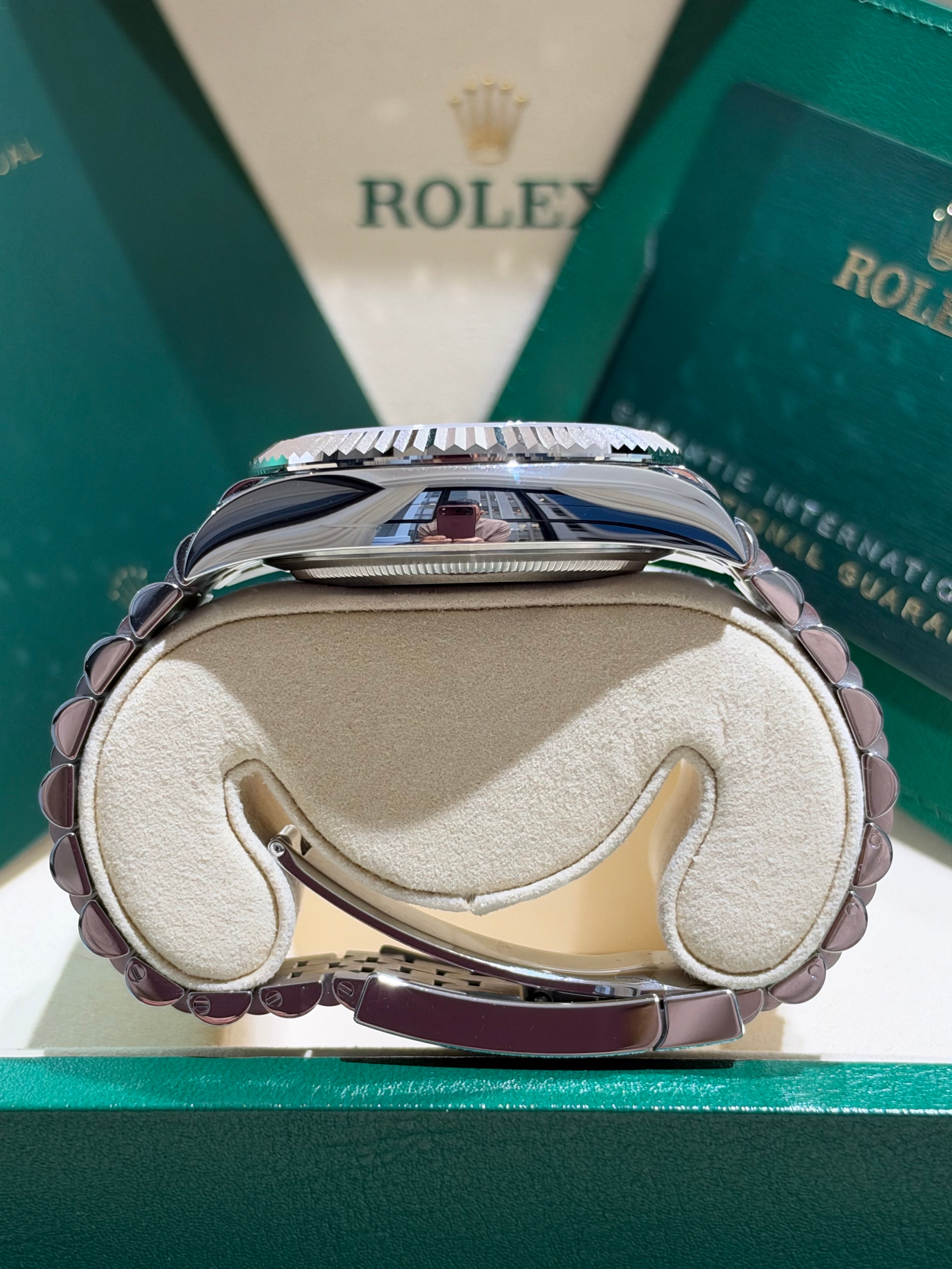 Rolex Sky-Dweller 42mm Stainless Steel 336934 “Bright Black” (2023)