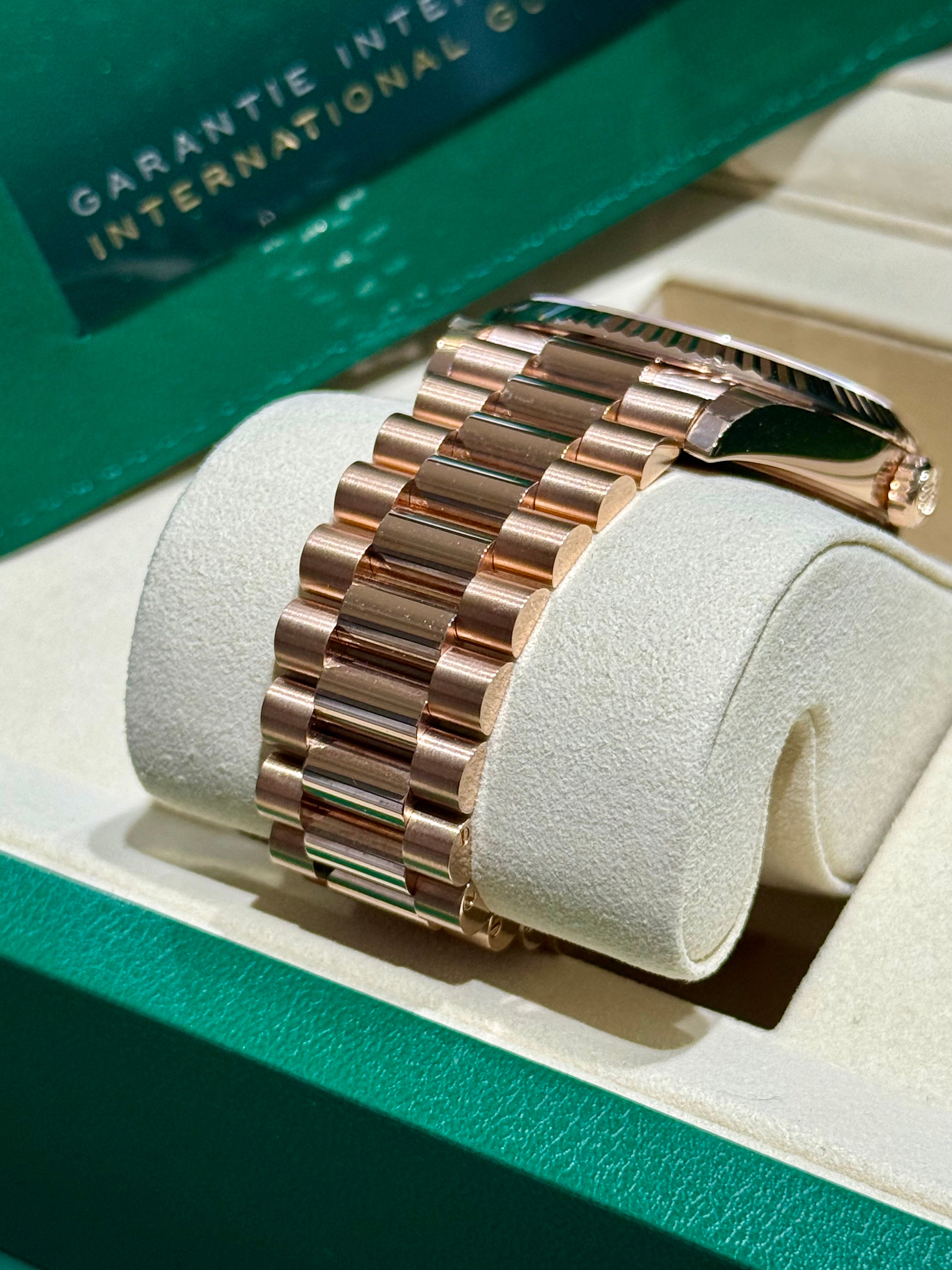 Rolex Day-Date 40 228235 "Eisenkiesel" (2024)