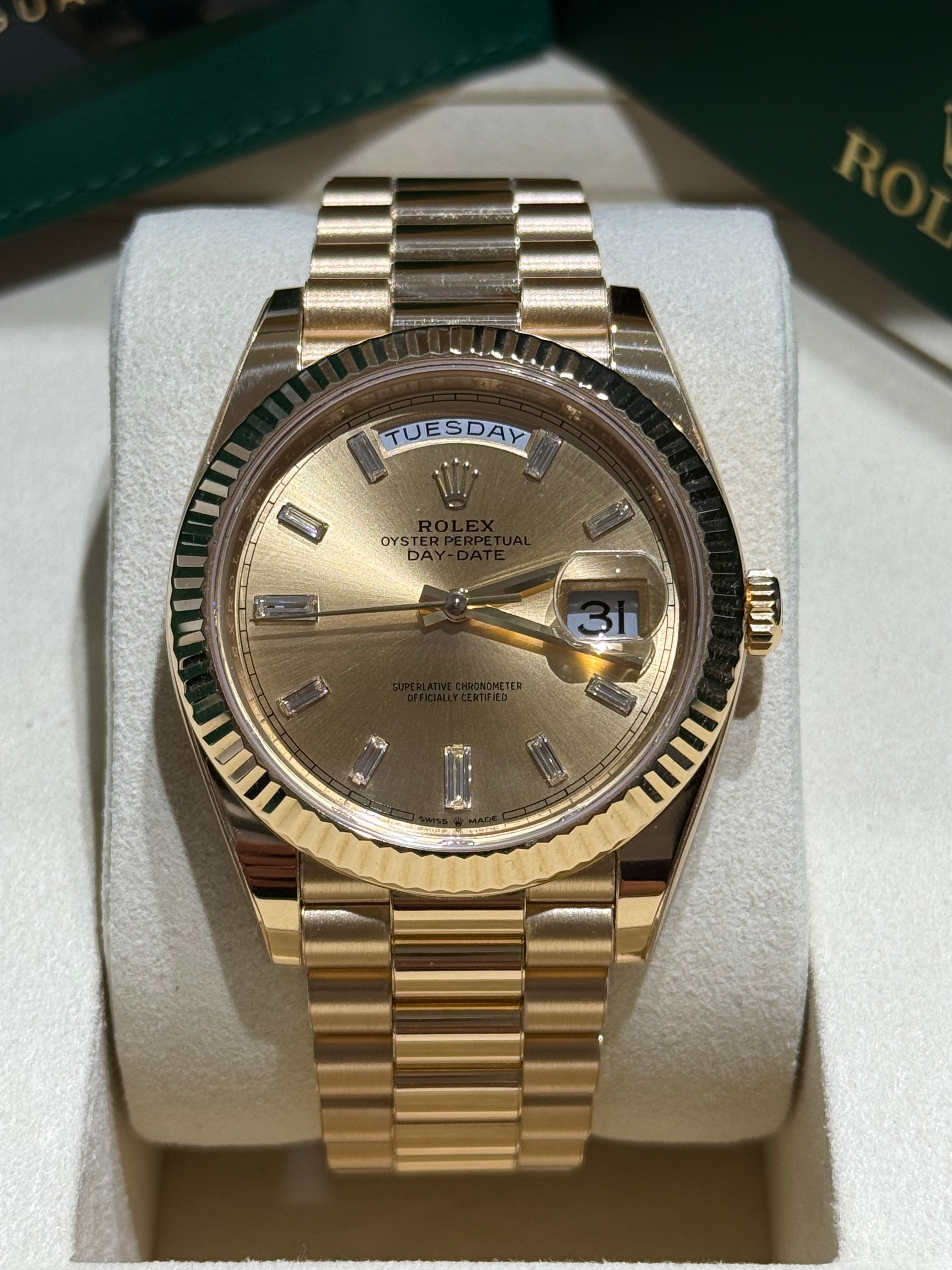 Rolex Day-Date 40 228238 "Champagne" (2025)
