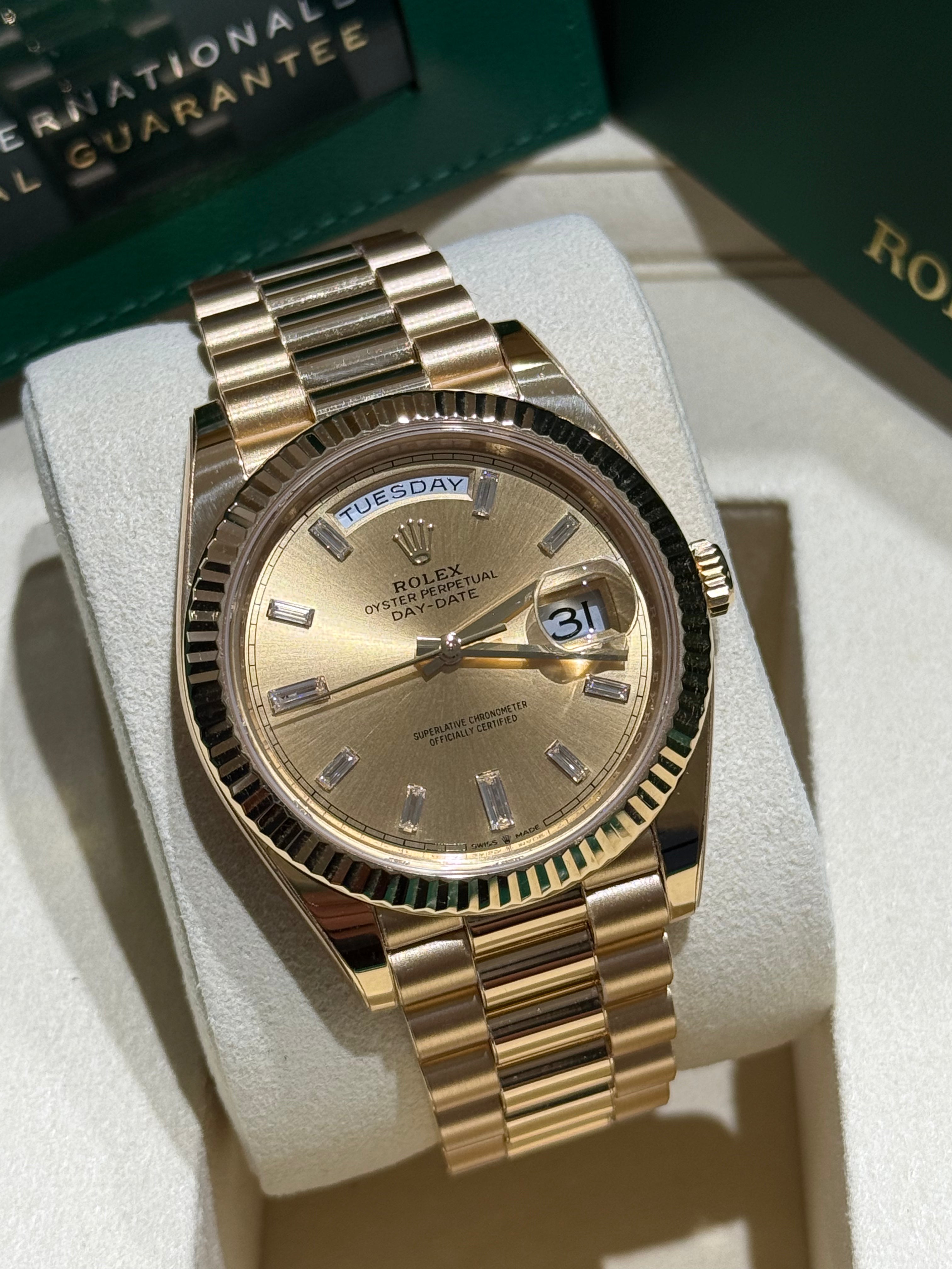 Rolex Day-Date 40 228238 "Champagne" (2025)