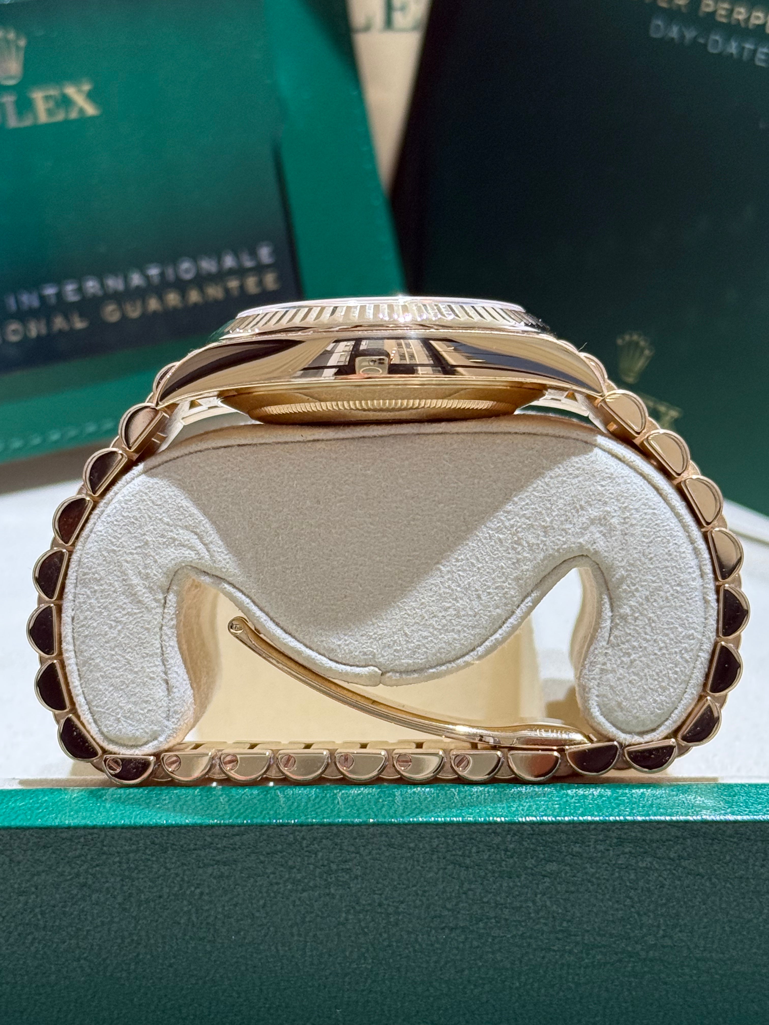 Rolex Day-Date 40 228238 "Champagne" (2025)