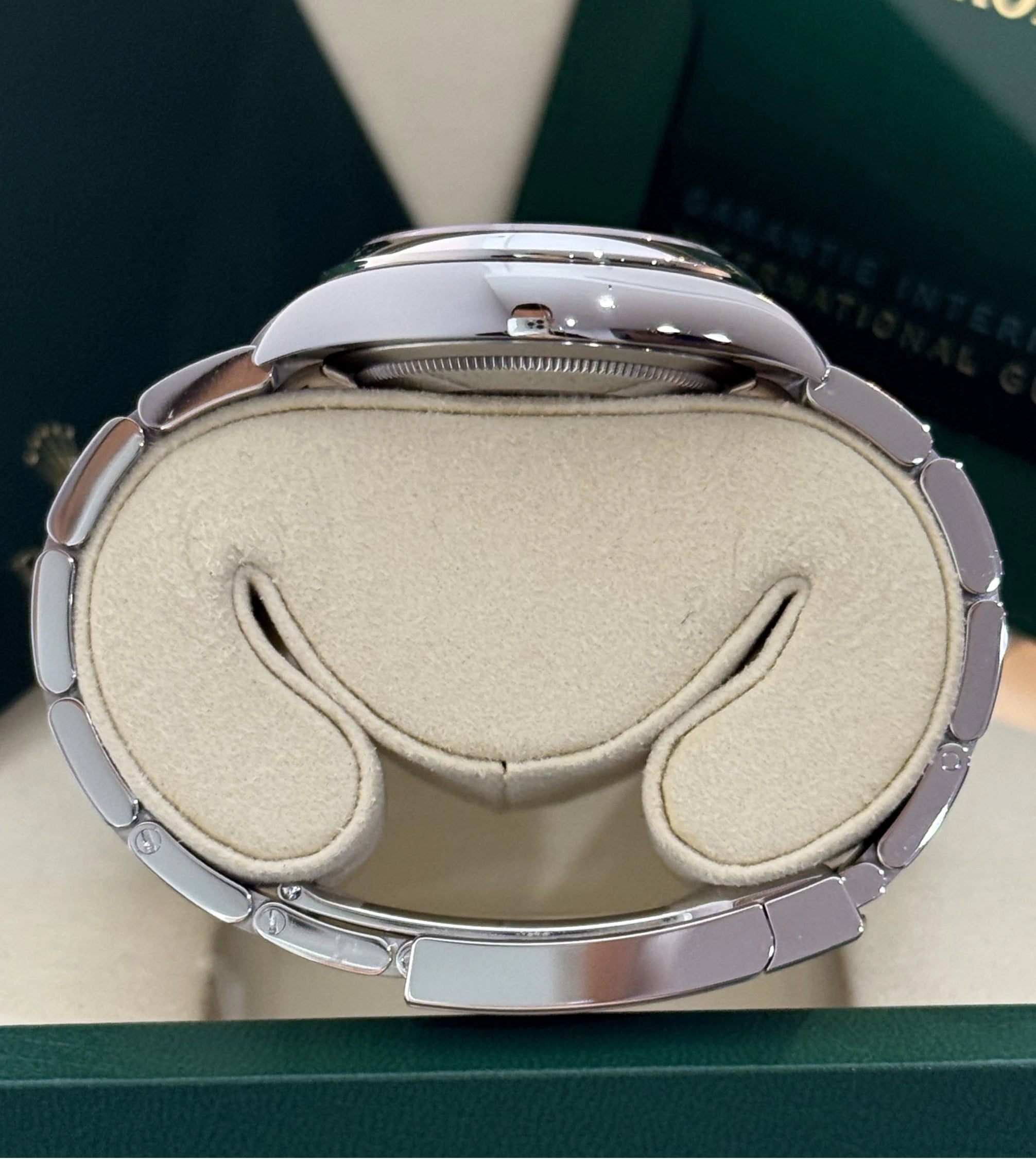 Rolex Oyster Perpetual 34 Lavender (2025)