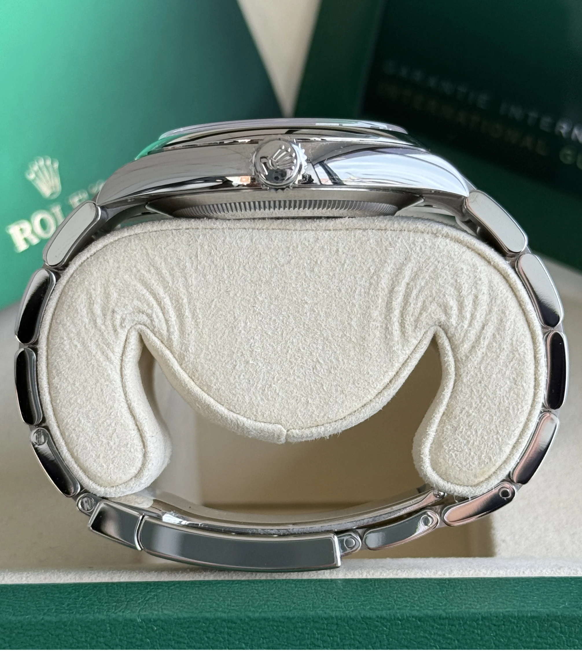 Rolex Oyster Perpetual 41 134300 "Beige" (2025)